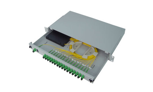 Patch Panel 12 adaptori SC/APC - are Sertar CULISANT pe ROLE